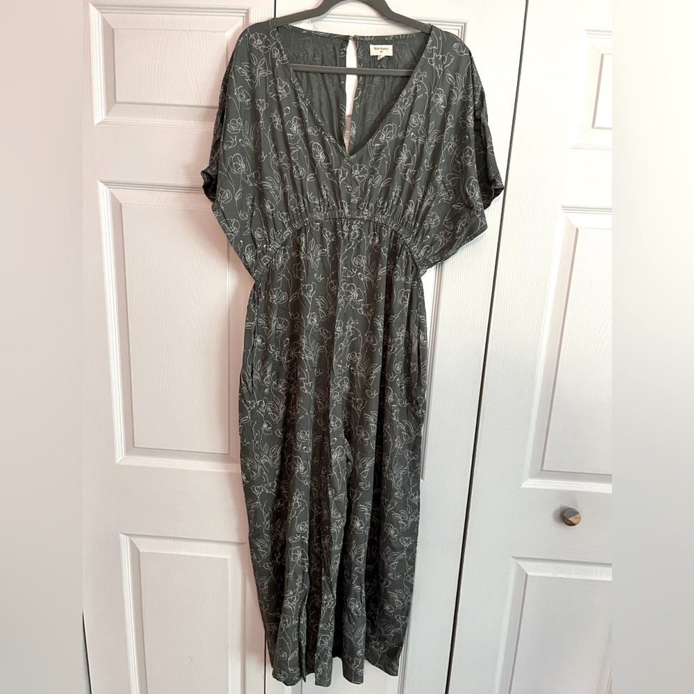 World Market Gray Floral Jumpsuit, Size L/XL